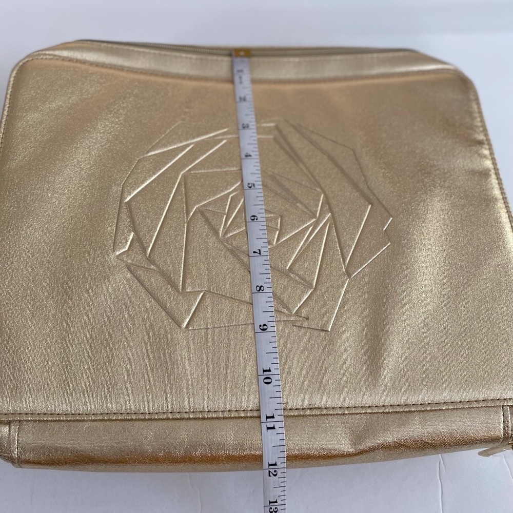 Lancôme Paris women’s cosmetics bags - Picture 2 of 10